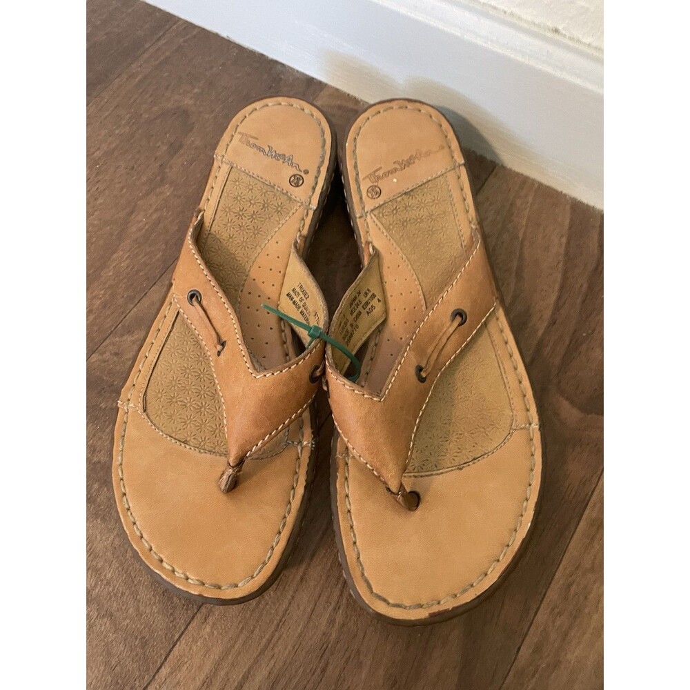 Thom McAn Women's Size 7.5 Trixie Leather Sandals Comfort Shoes